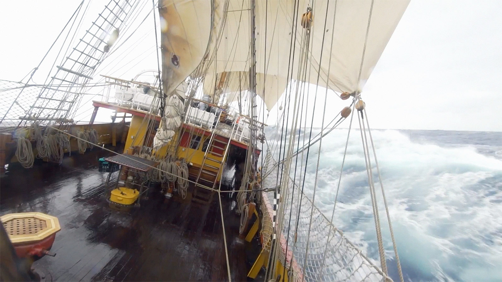 Trois-mâts barque Europa