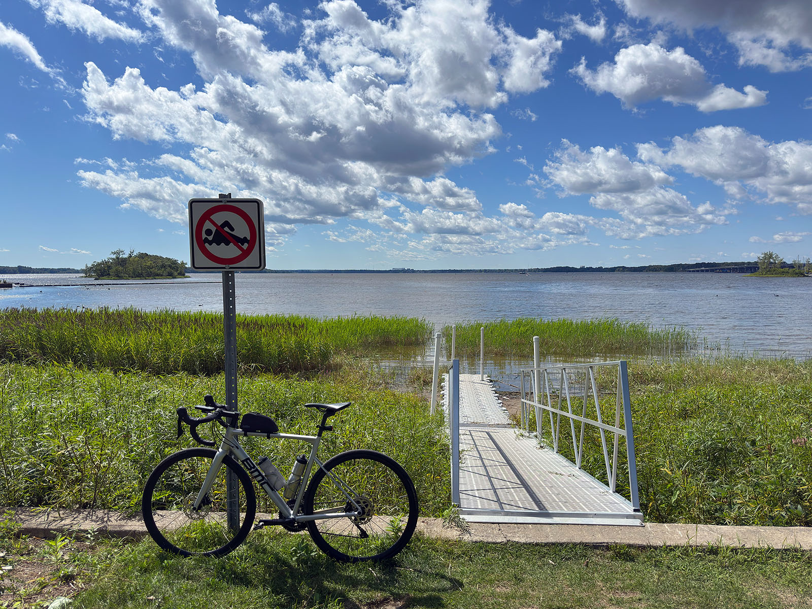 Lac des Deux-Montagnes