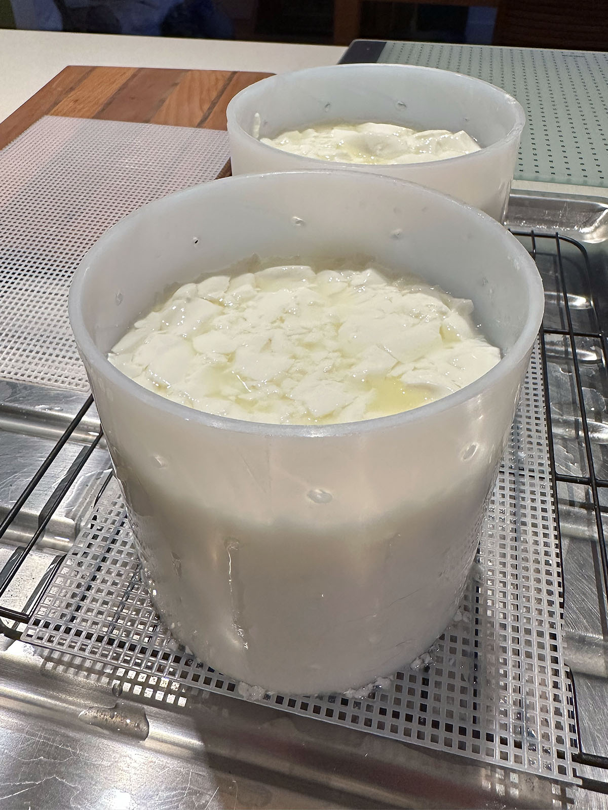 Moulage du camembert.